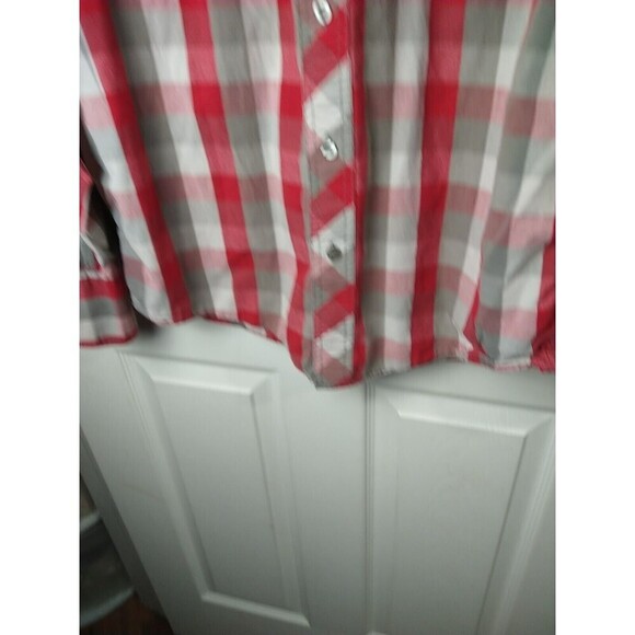 Eighty Eight Men's Red Grey Check Long Sleeve Shirt. Size S - Picture 8 of 10
